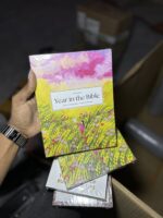 A Beautiful Year in the Bible: The 52-Week Bible Study for Women