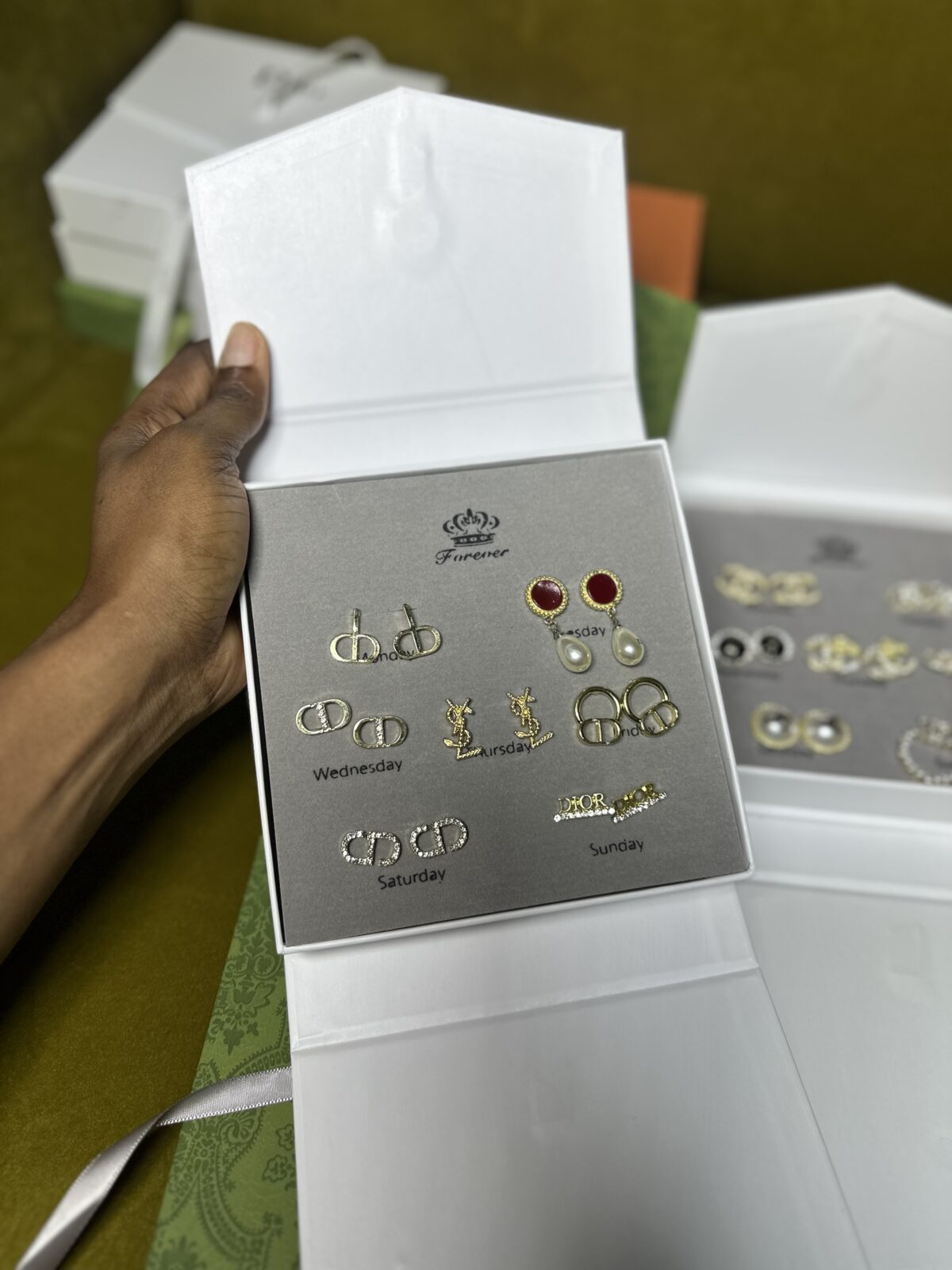 Luxury Earrings Gift Box - Image 2