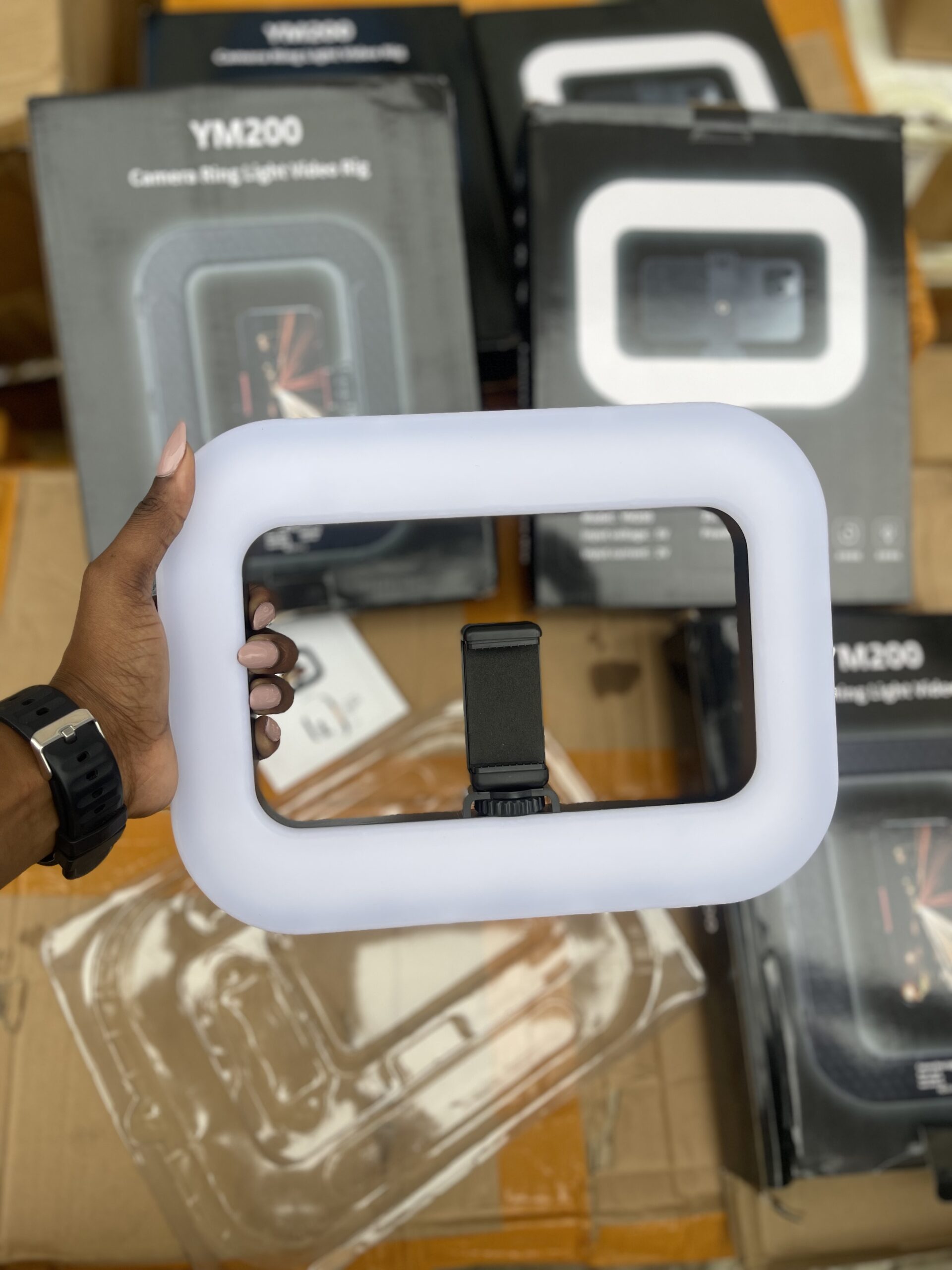 IMG_6872 YM 200 Handheld Square Light - Image 1