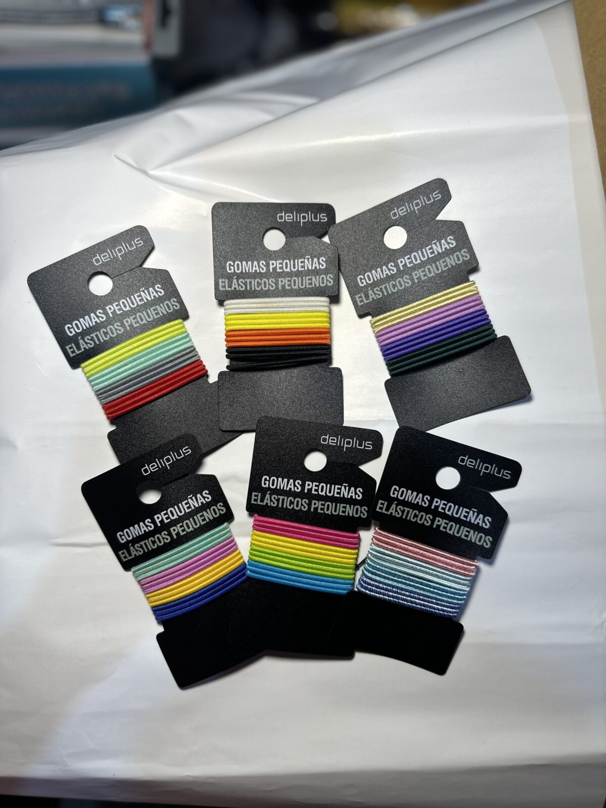 12pcs Multicolored Elastic Hairbands - Image 7